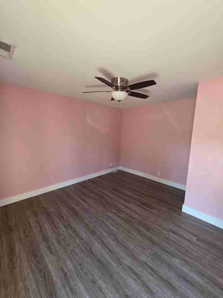 3112 Keeling Ave - Photo 4 of 11