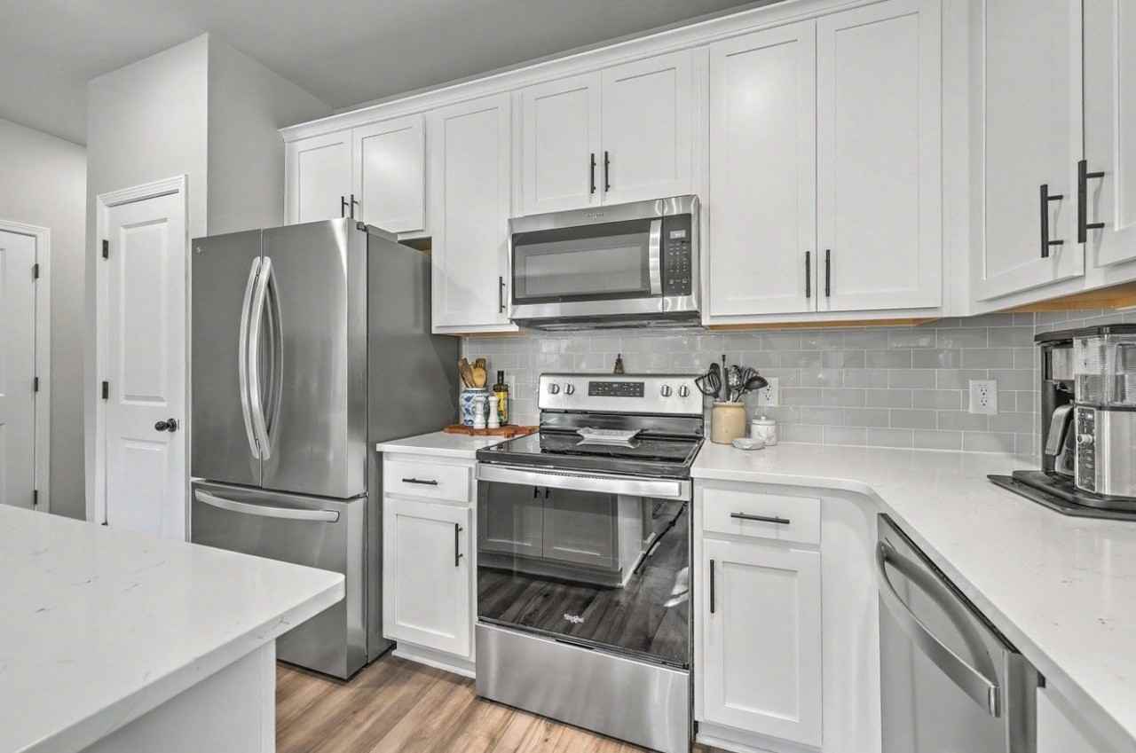 8354 Childs Cv - Photo 4 of 20