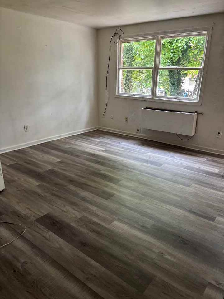 154 Glenn St #12 - Photo 6 of 16
