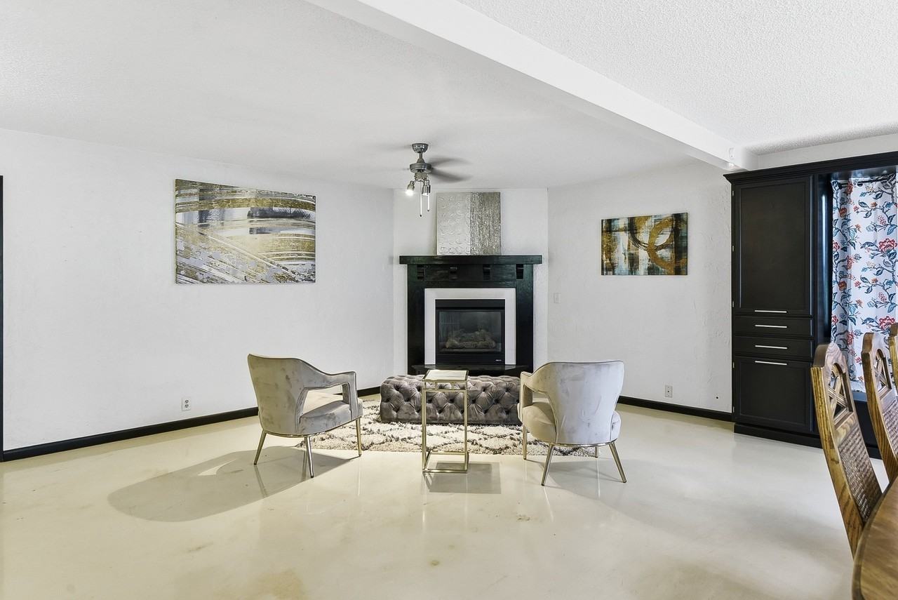 5606 S 126th Cir - Photo 6 of 18