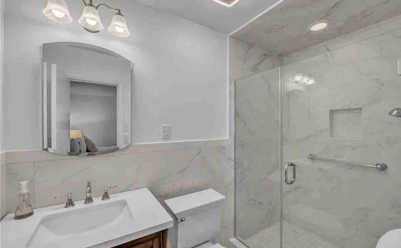 4701 River Shore Rd - Photo 5 of 12