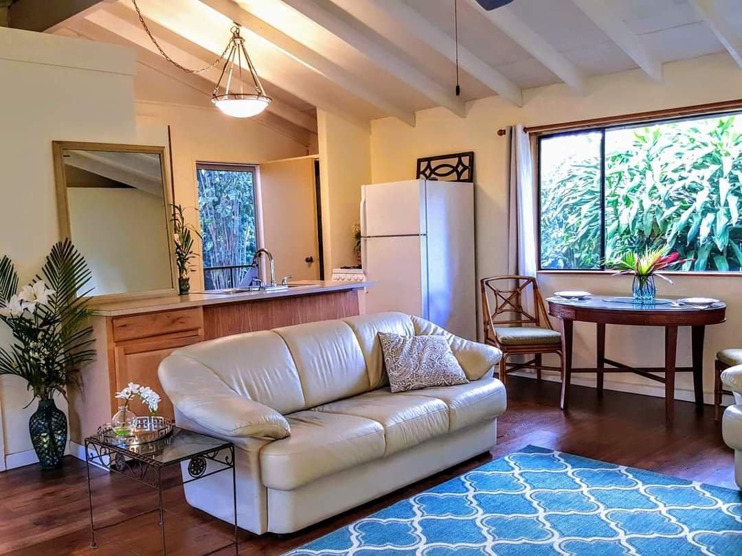 1120 Maohu St #B - Photo 3 of 23