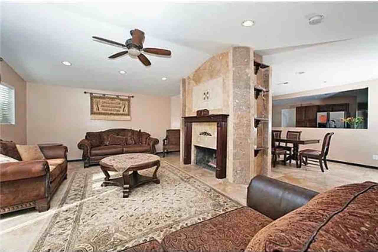 4818 Alfred Ave - Photo 2 of 5