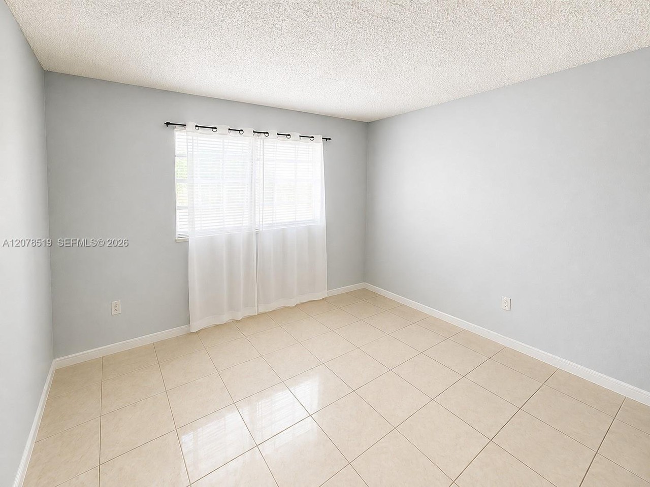 10850 W Flagler St #D314 - Photo 3 of 9