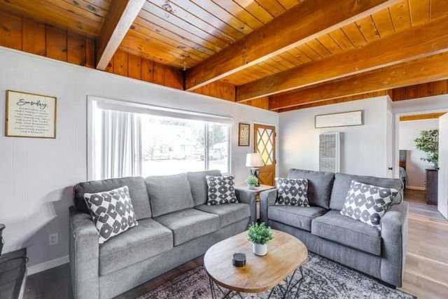 440 W Mojave Blvd #1 - Photo 6 of 20