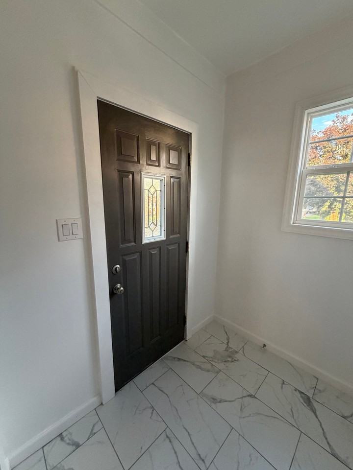 300 W Owens Ave - Photo 6 of 15