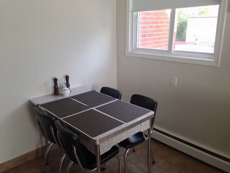 3510 16 St Sw - Photo 4 of 14