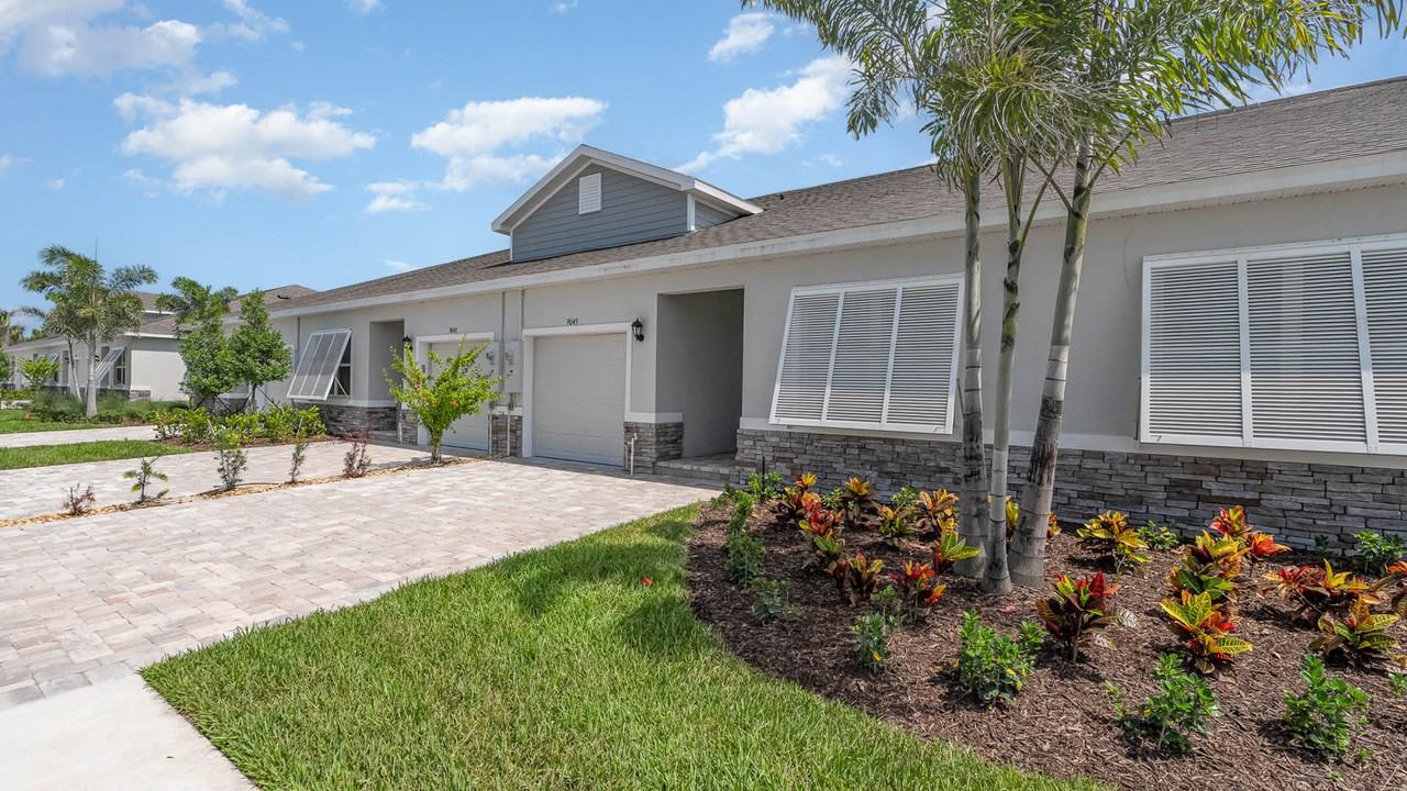8914 Orchid Reserve Cir #NA - Photo 2 of 43
