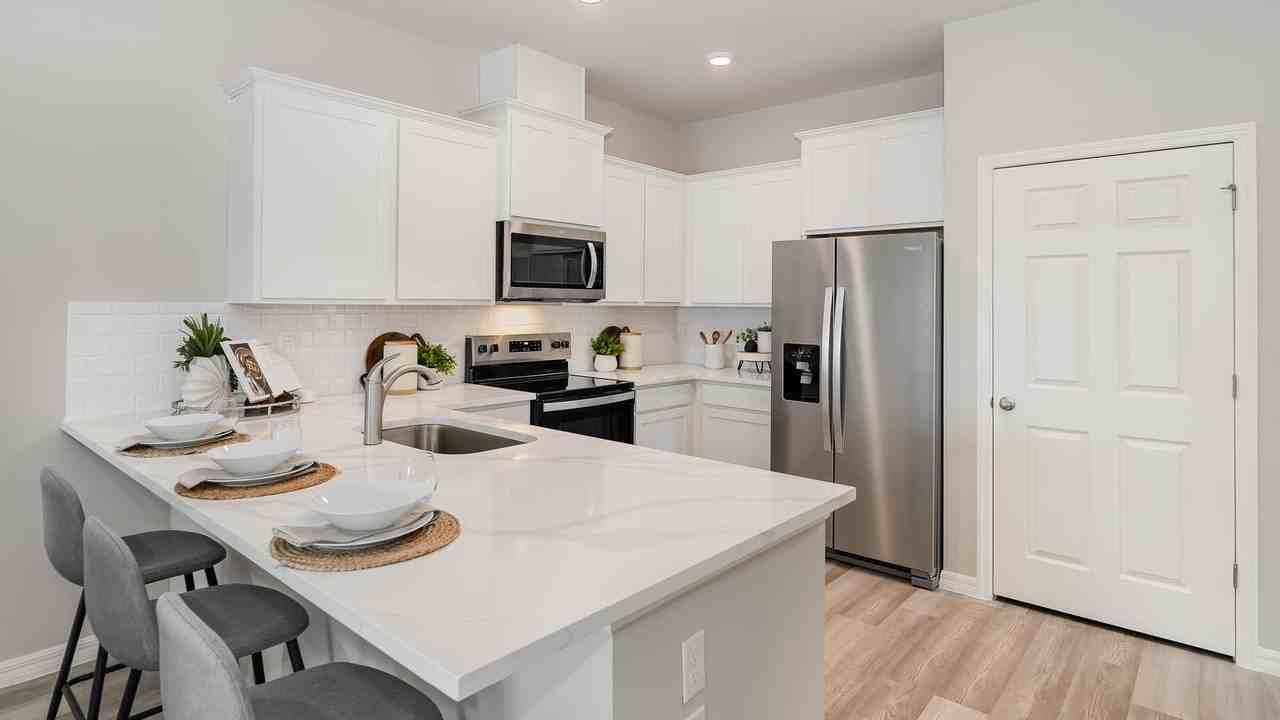 8914 Orchid Reserve Cir #NA - Photo 3 of 43