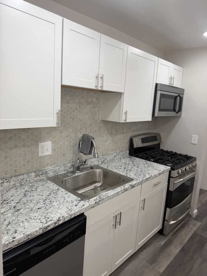 512 Wilson Bridge Dr #C2 - Photo 6 of 13