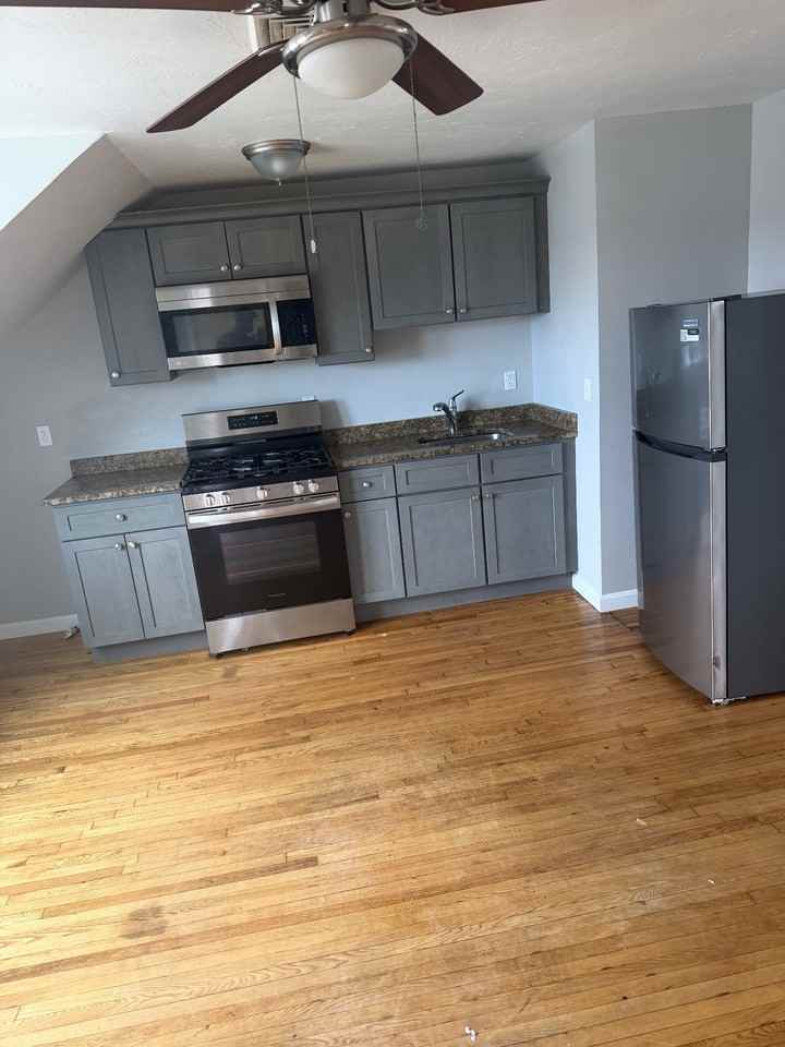 173 County St #2W - Photo 5 of 6