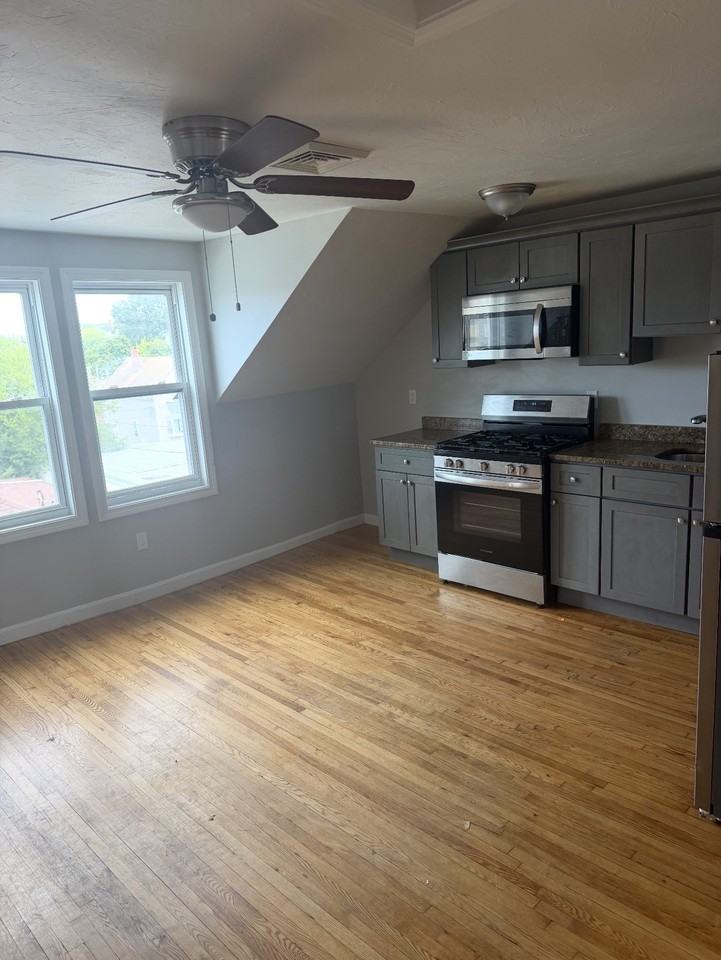 173 County St #2W - Photo 6 of 6