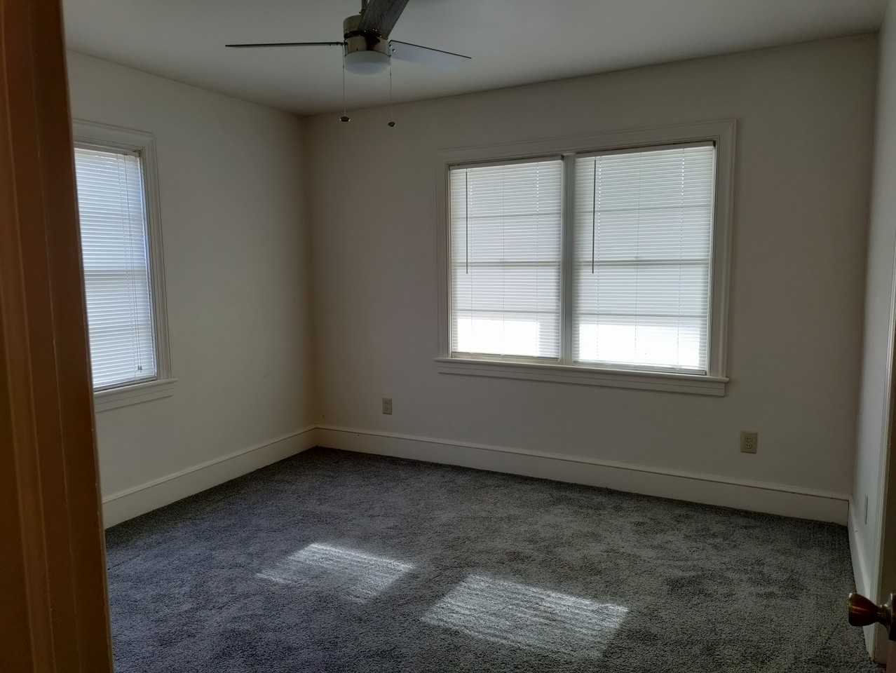 1703 Jackson St #NA - Photo 2 of 3
