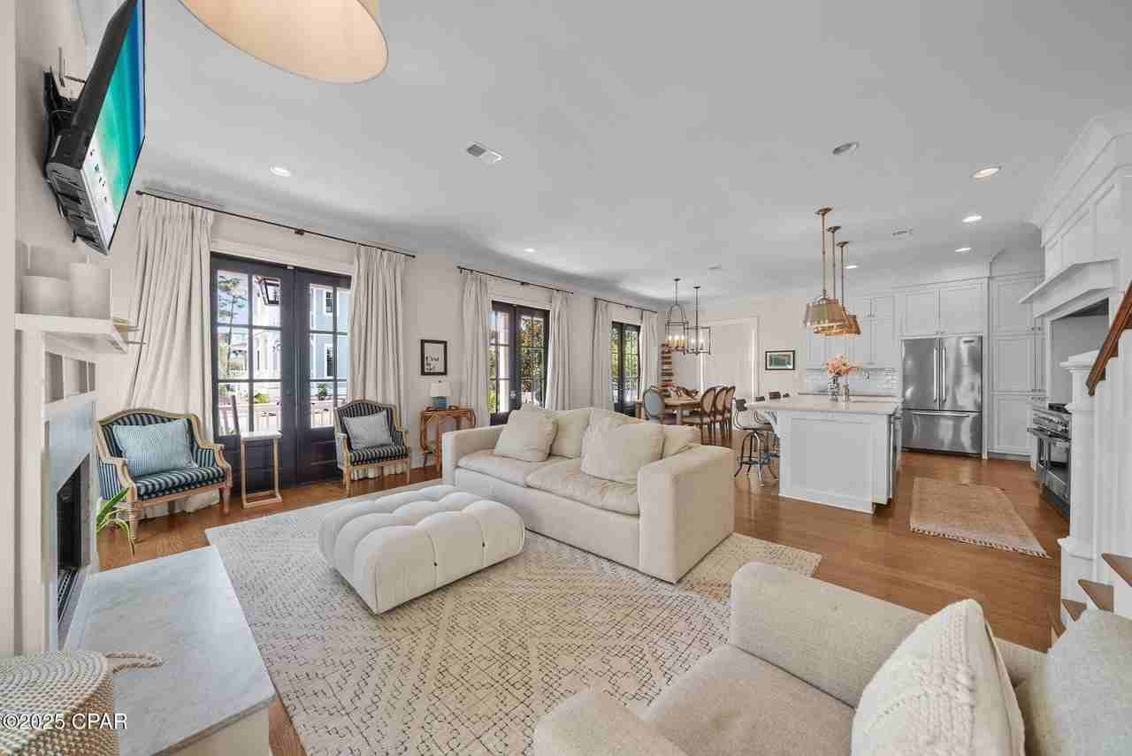 326 Cabana Trl - Photo 2 of 50