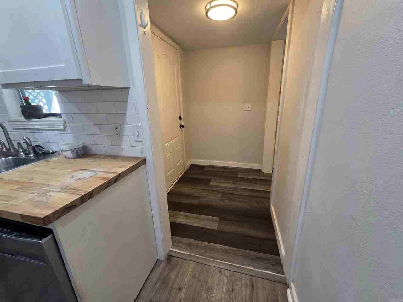 312 Gardner St - Photo 7 of 25