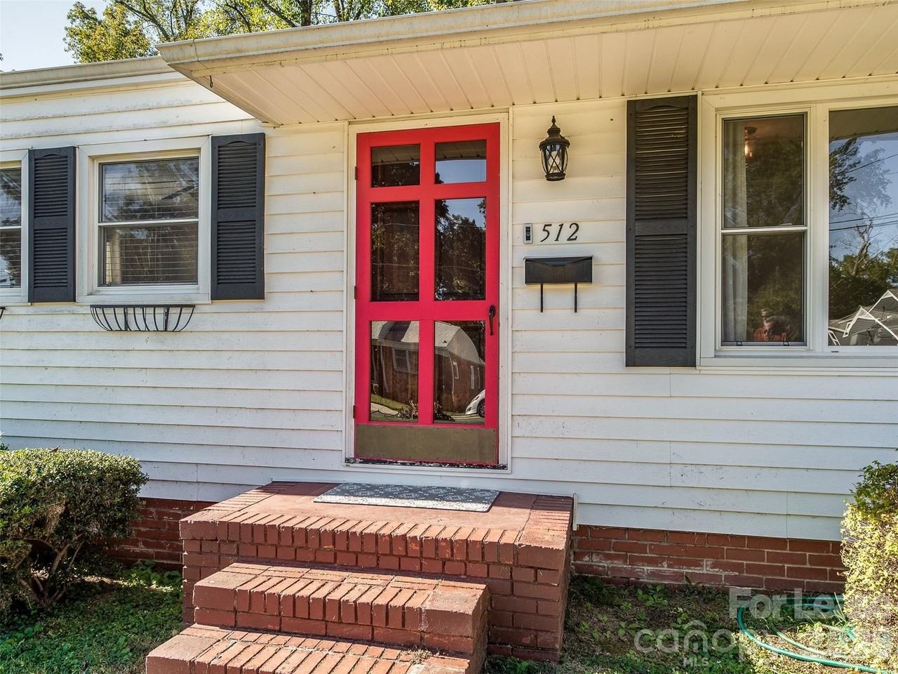 512 Hollis Rd - Photo 2 of 23