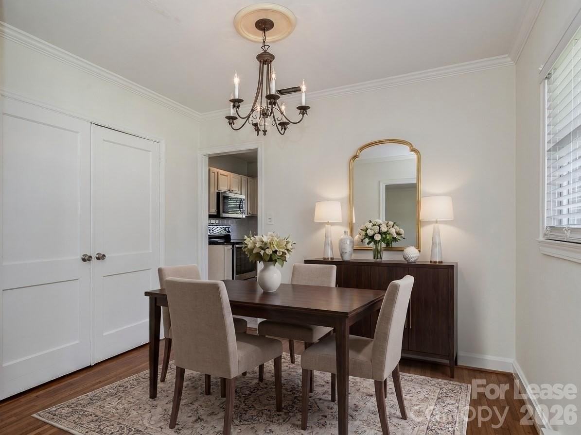 512 Hollis Rd - Photo 5 of 23