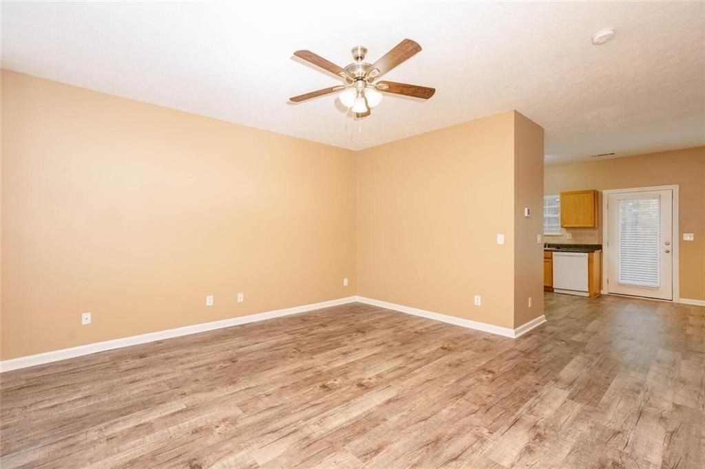 102 Timber Ridge Dr - Photo 2 of 31