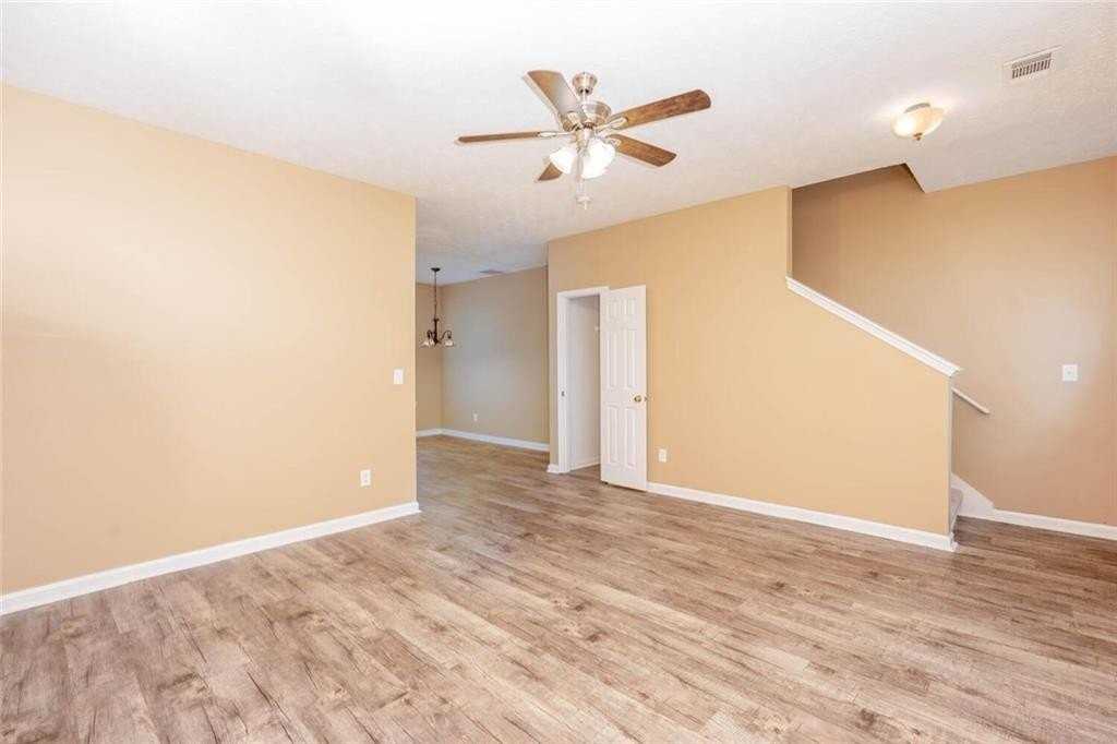 102 Timber Ridge Dr - Photo 3 of 31