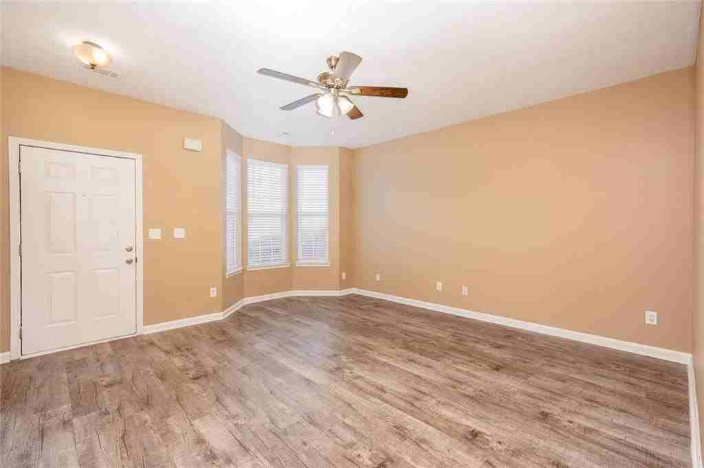 102 Timber Ridge Dr - Photo 5 of 31