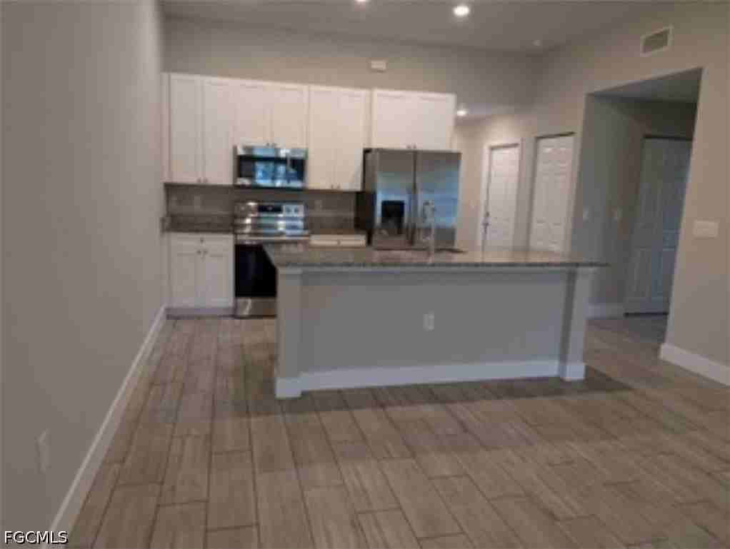 3916 Se 11th Ave - Photo 4 of 16