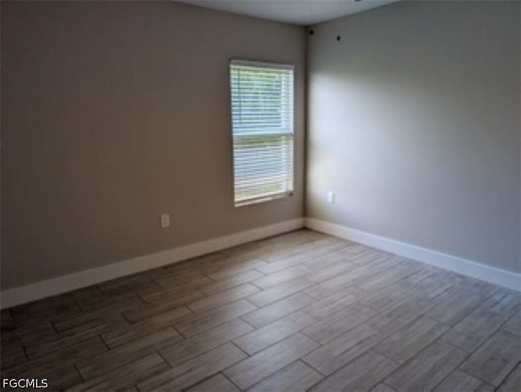 3916 Se 11th Ave - Photo 6 of 16