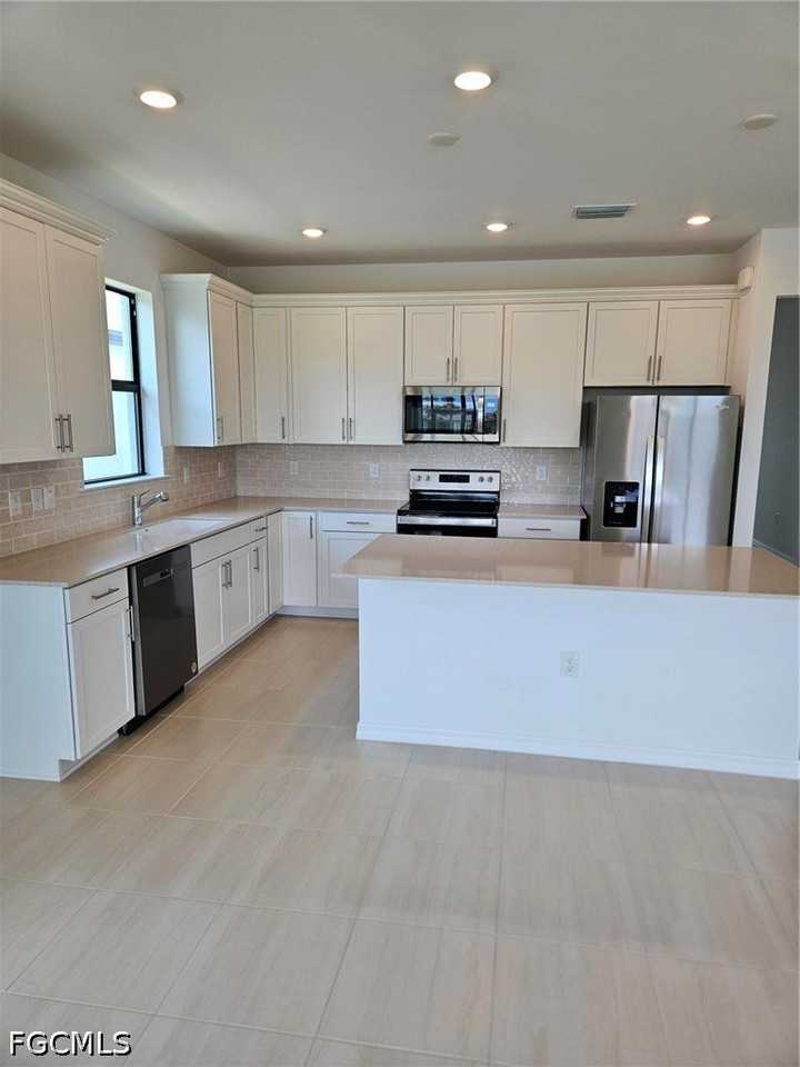 2177 Laurifolia Ct - Photo 3 of 23