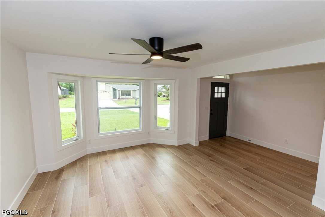 19570 Oak Forest Dr - Photo 5 of 25