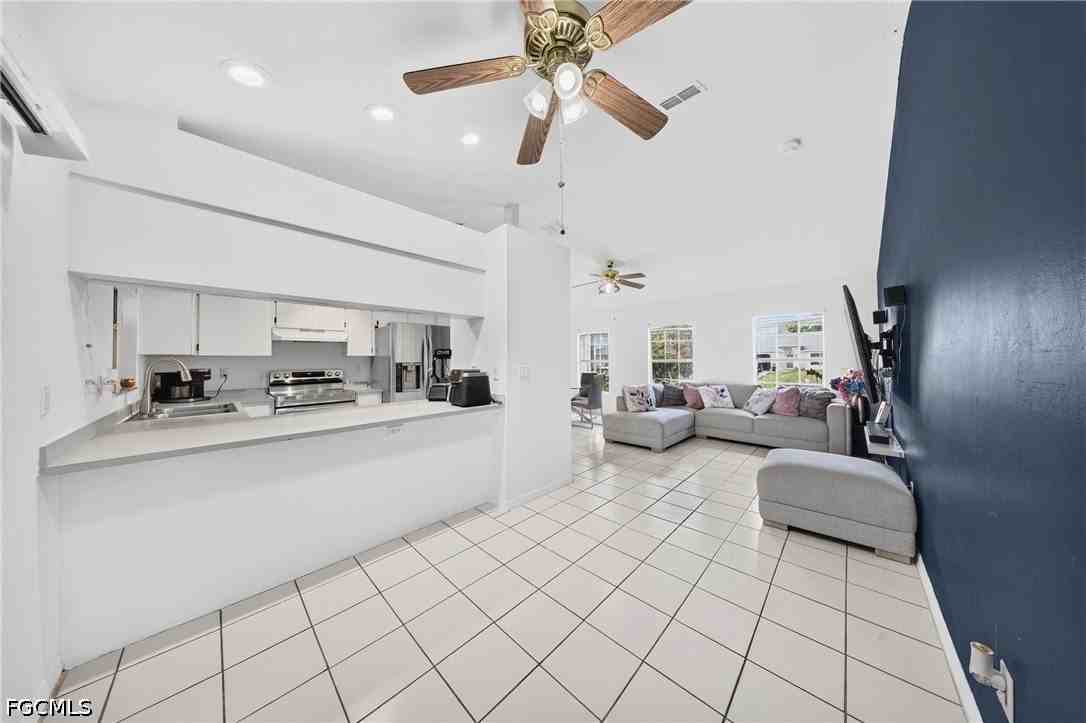 703 Sw 21st Ln - Photo 6 of 39