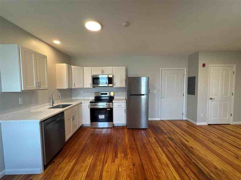 216 Main St #203 - Photo 3 of 10