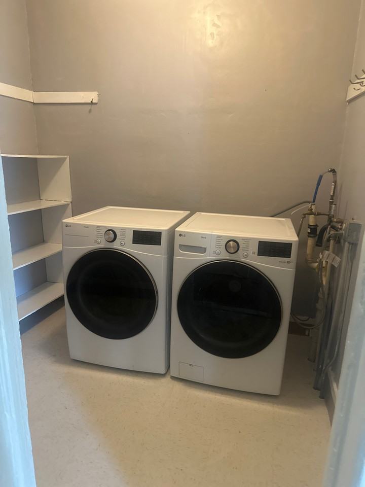 723 East St - Photo 5 of 9