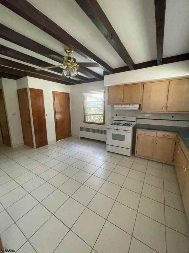 20 Annette Ave #2 - Photo 7 of 14