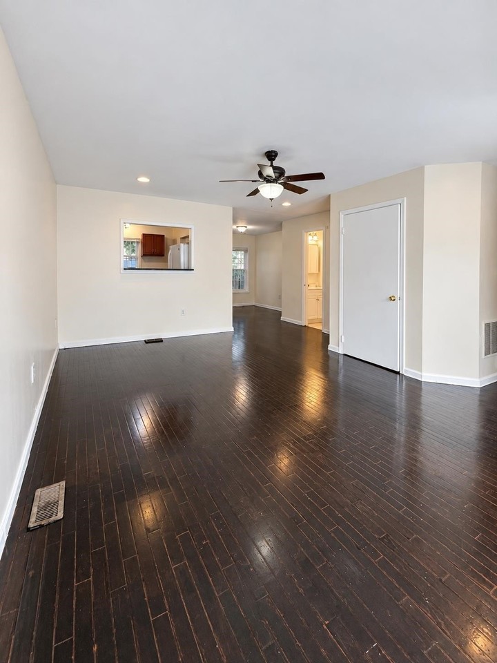 92 Myrtle Ave #R - Photo 2 of 23