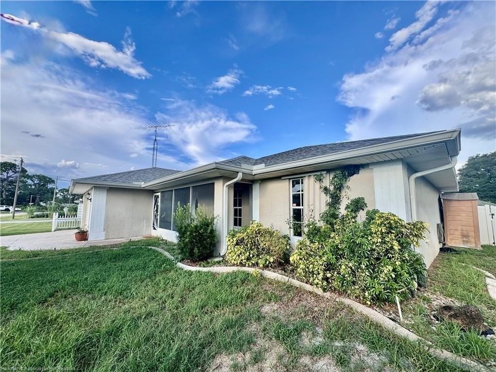 214 Triumph Dr - Photo 3 of 44
