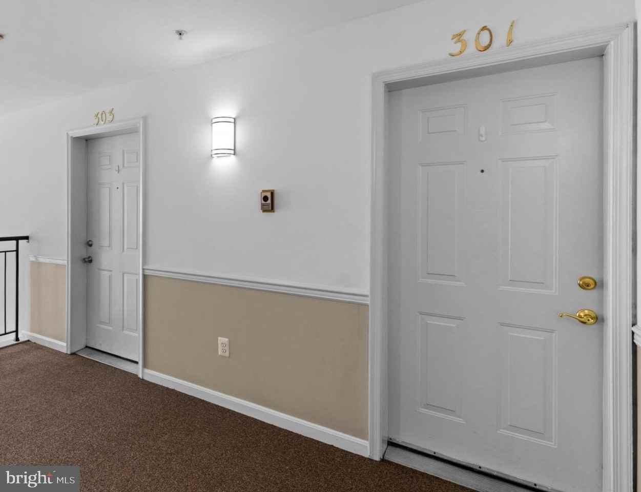 501 Mathias Hammond Way - Photo 3 of 24
