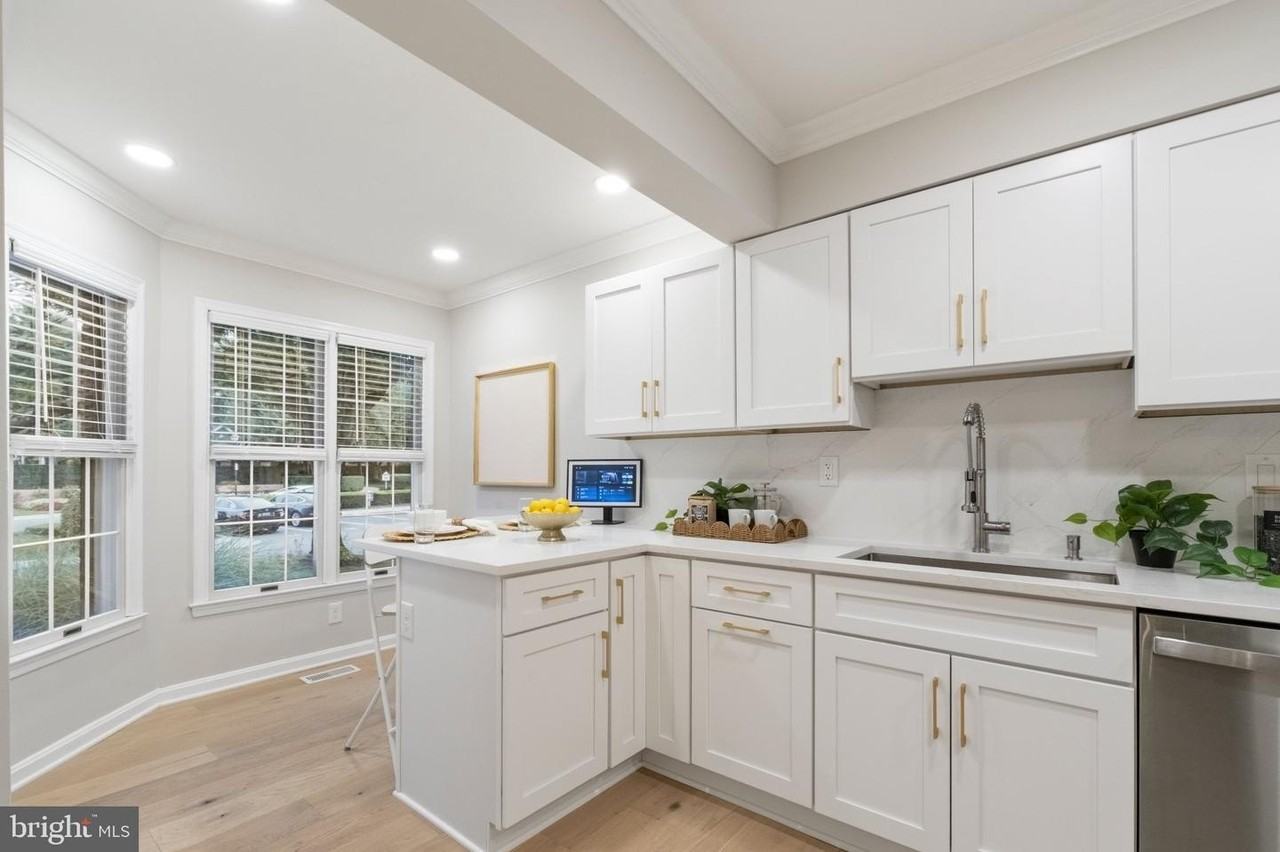 12 River Oaks Cir - Photo 7 of 43