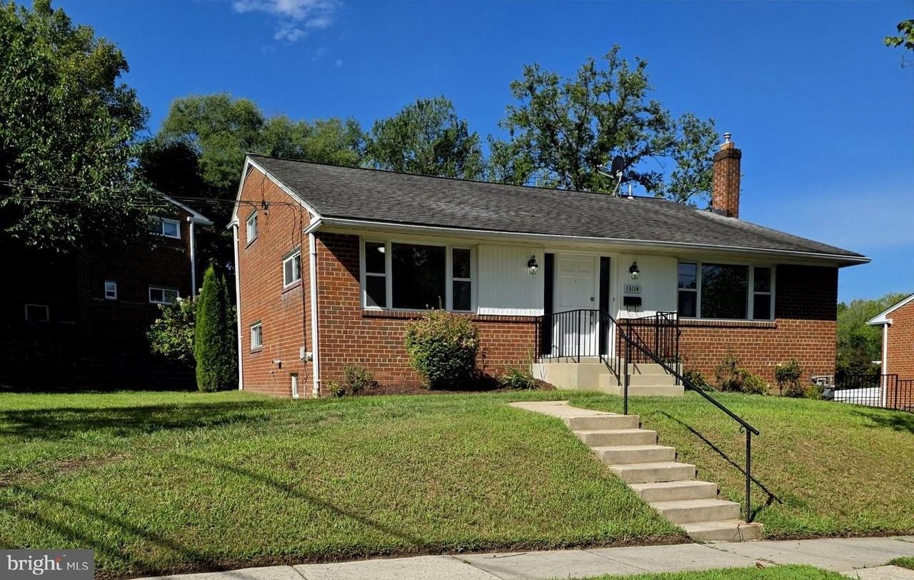 13114 Bluhill Rd - Photo 2 of 23