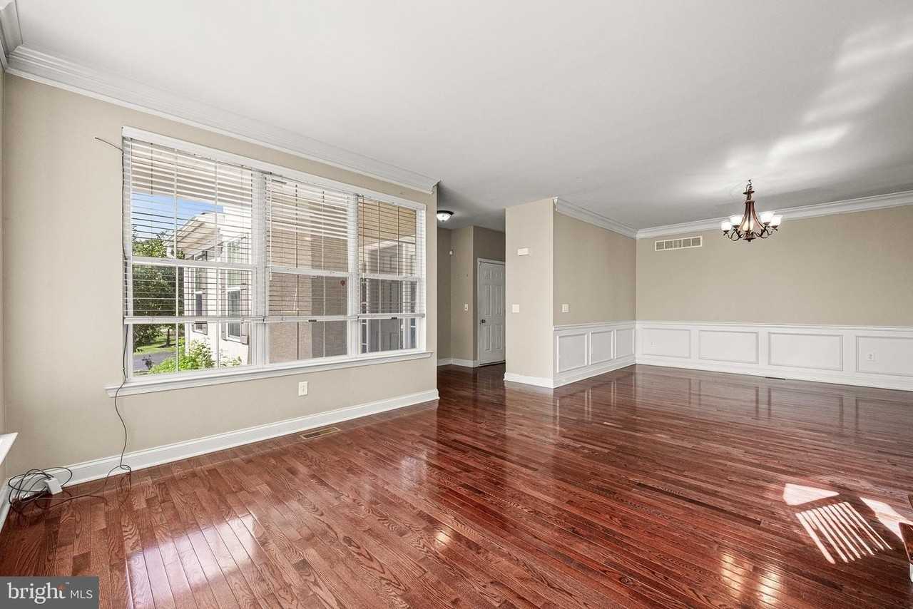 2603 Rockledge Ct - Photo 7 of 42