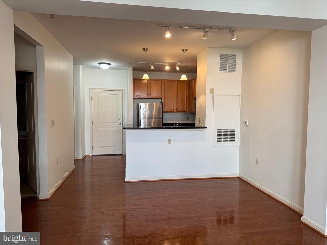 2655 Prosperity Ave - Photo 6 of 16