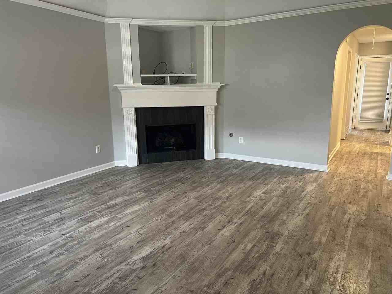 10139 Cross Valley Dr - Photo 3 of 17