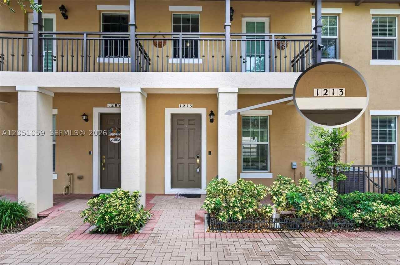 1213 Sw 147th Ave - Photo 4 of 42