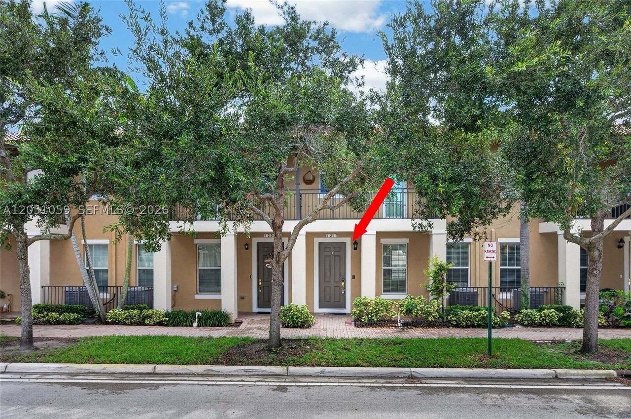 1213 Sw 147th Ave - Photo 5 of 42