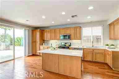 1019 Autumn Leaf Ct - Photo 3 of 8