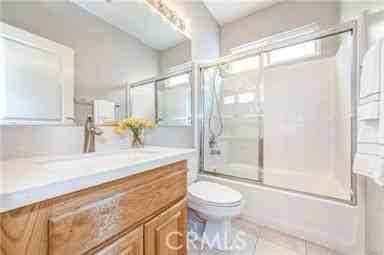 1019 Autumn Leaf Ct - Photo 7 of 8