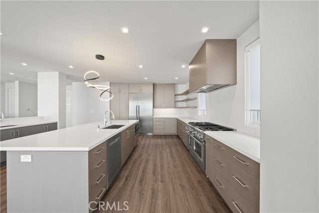 101V Avenue A - Photo 5 of 7