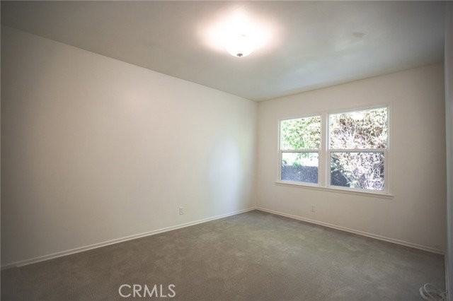 22908 Kathryn Ave - Photo 6 of 8