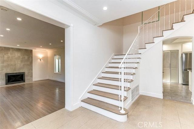 4225 Dundee Dr - Photo 6 of 8