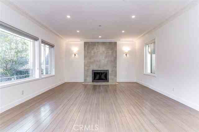 4225 Dundee Dr - Photo 7 of 8