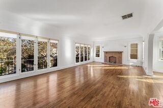177 N Sycamore Ave - Photo 5 of 8