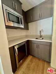 5849 Sparrow Ct - Photo 7 of 8